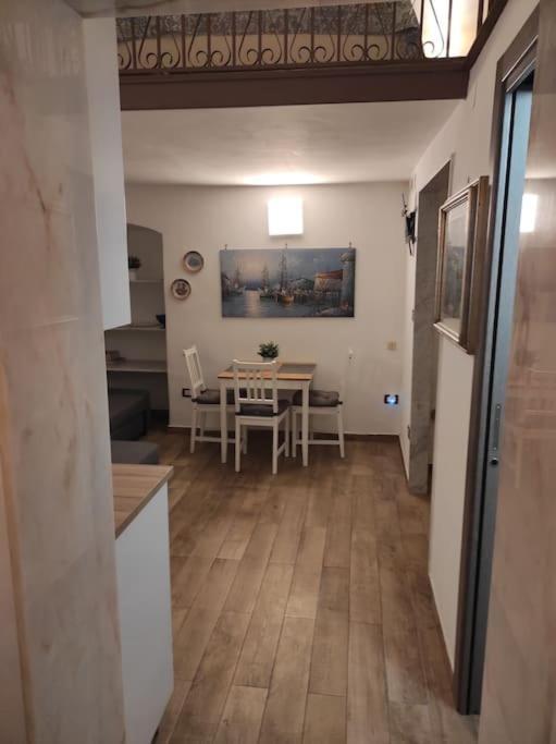 Apartamento Beautiful Bari Exterior foto